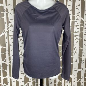 Nicole Miller Sport Long Sleeve T-Shirt M
